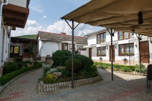 Grădina_de_vară_casa_elena